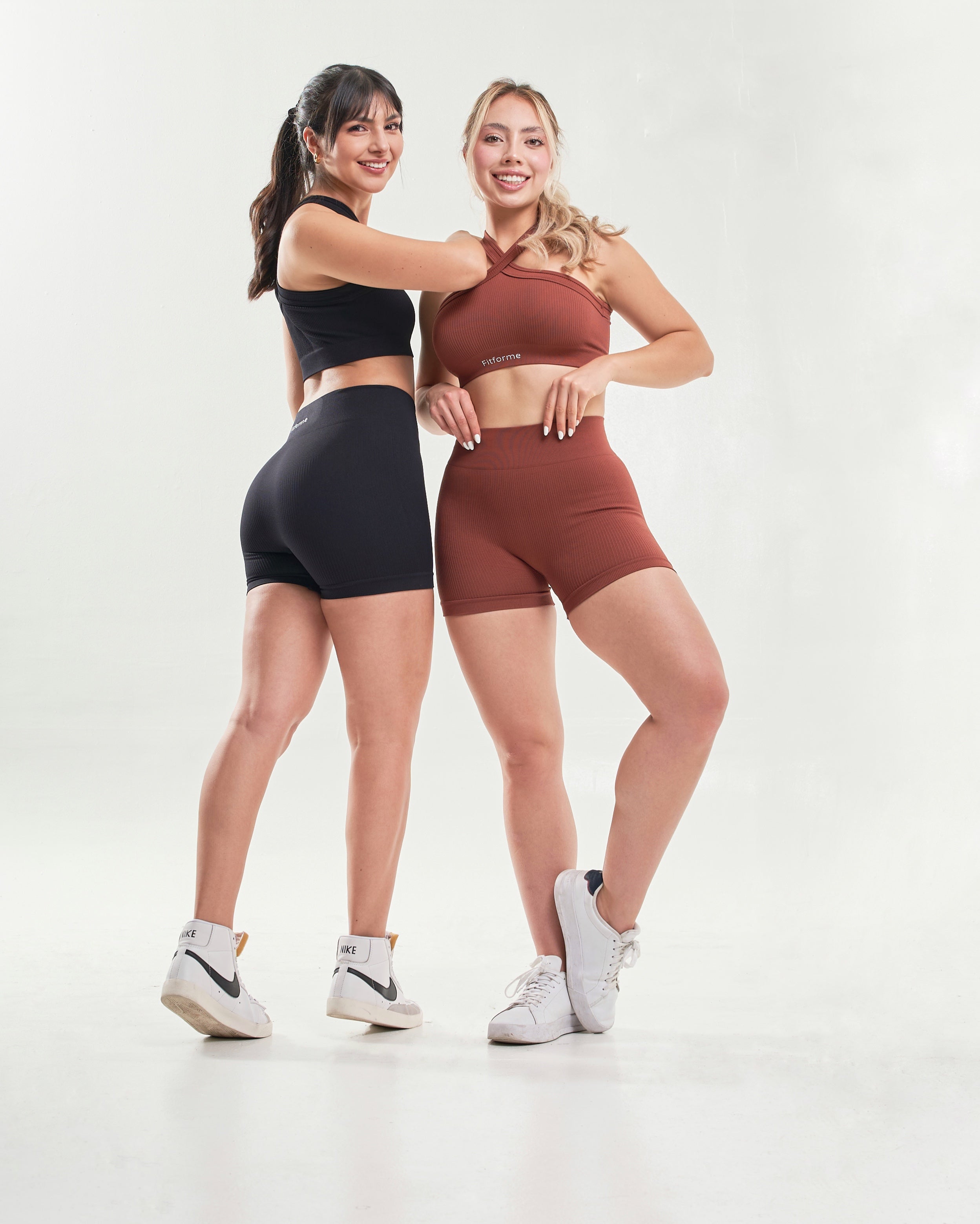 SETS CON SHORT