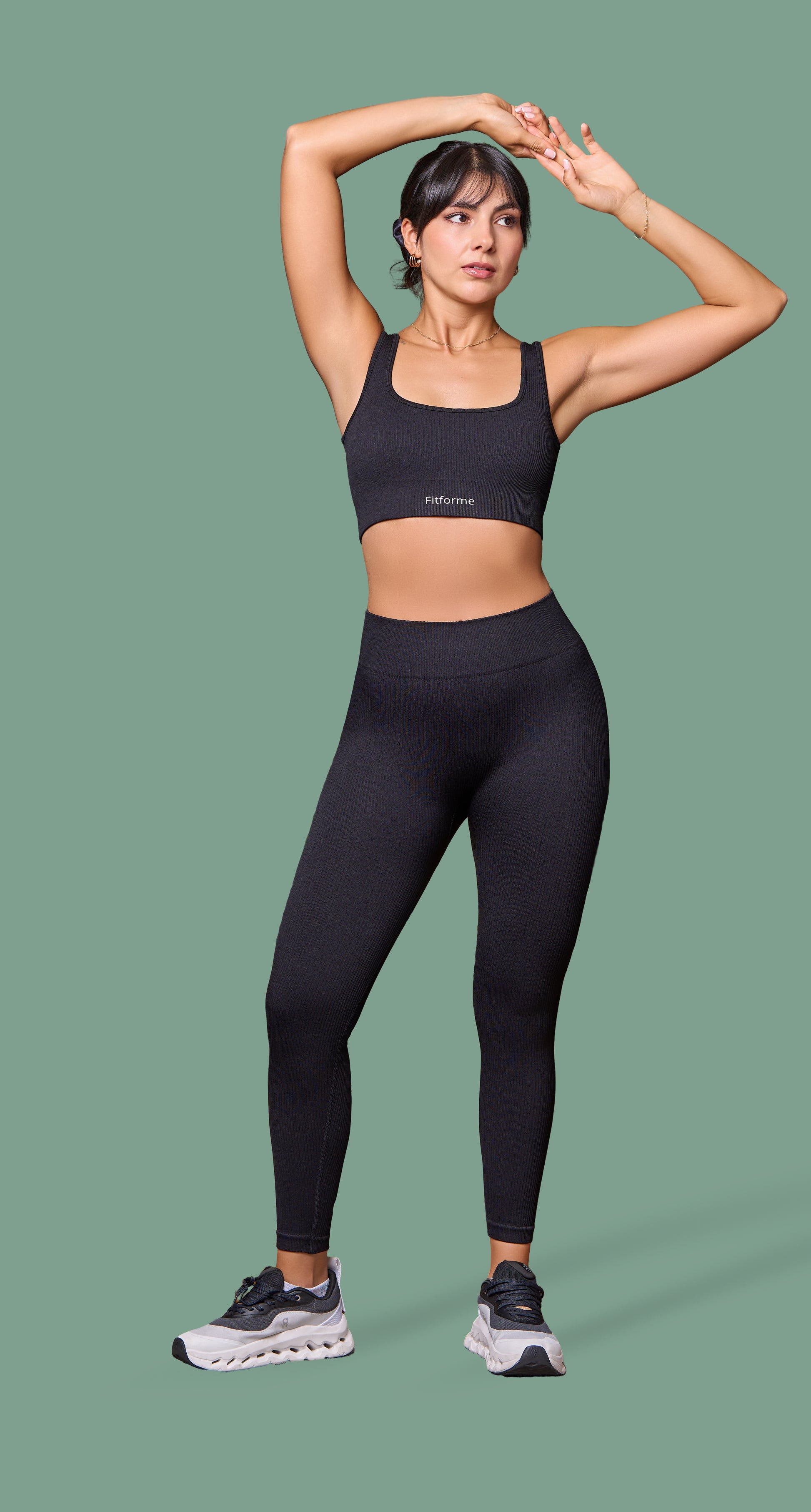 BLACK ESSENTIAL SET